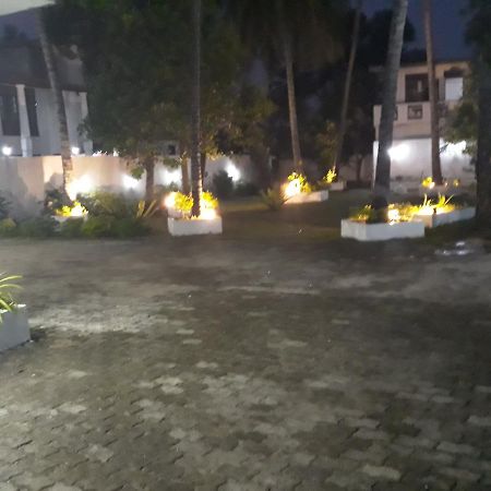 The Kingston Hotel キリバスゴダ エクステリア 写真