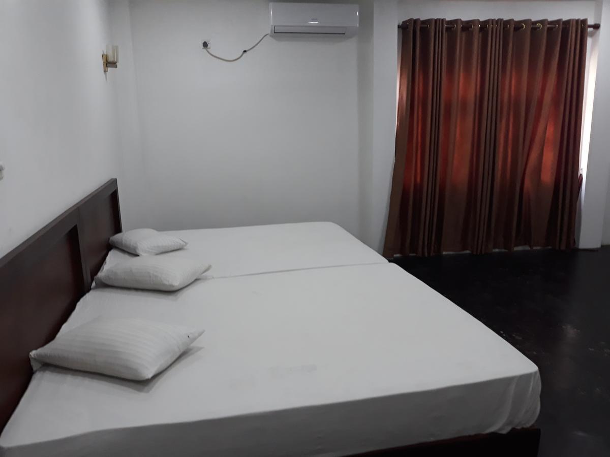 The Kingston Hotel キリバスゴダ エクステリア 写真