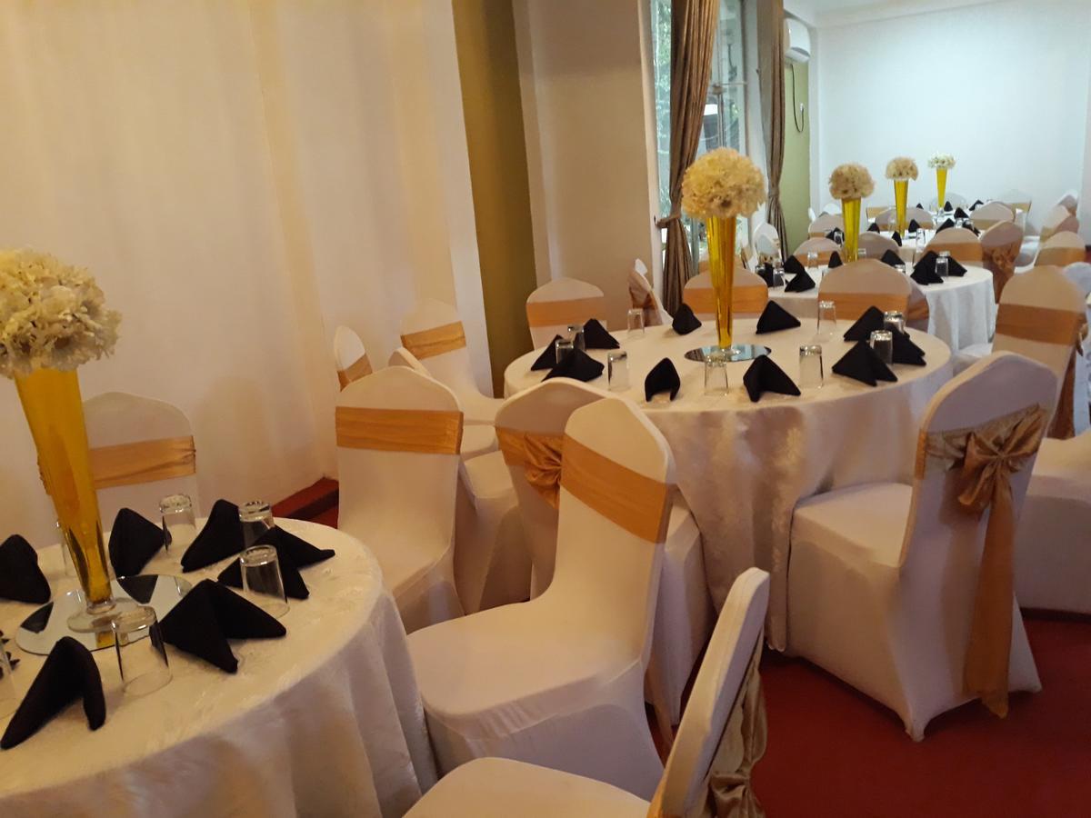 The Kingston Hotel キリバスゴダ エクステリア 写真