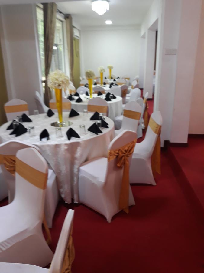 The Kingston Hotel キリバスゴダ エクステリア 写真